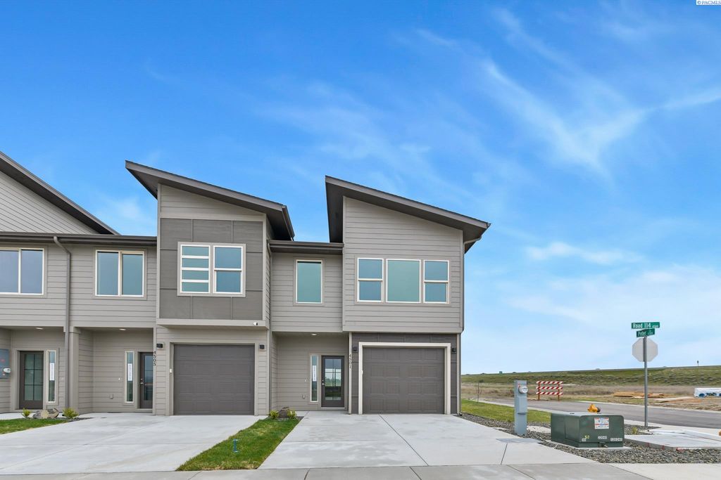 4501 Road 114, Pasco, WA 99301