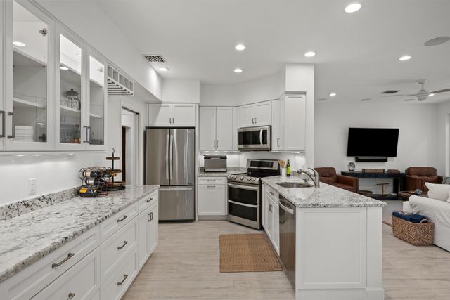 106 TOTEKA Circle, Jupiter, FL 33458