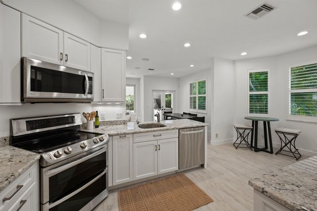 106 TOTEKA Circle, Jupiter, FL 33458