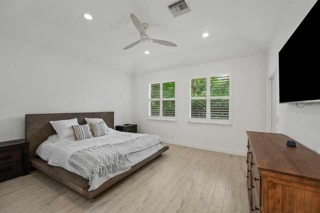 106 TOTEKA Circle, Jupiter, FL 33458