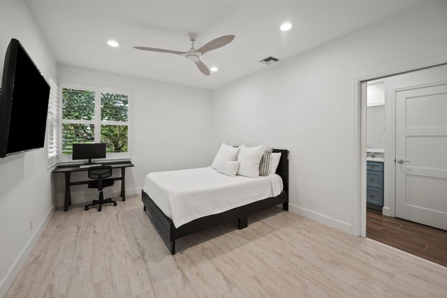 106 TOTEKA Circle, Jupiter, FL 33458