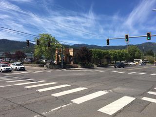 2290 Ashland Street, Ashland, OR 97520