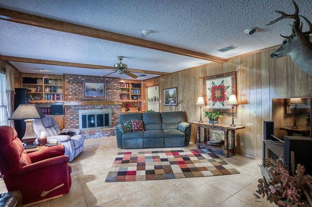 1383 Fm 3266, Palestine, TX 75801