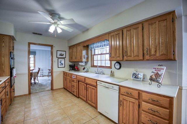 1383 Fm 3266, Palestine, TX 75801