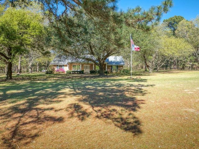 1383 Fm 3266, Palestine, TX 75801