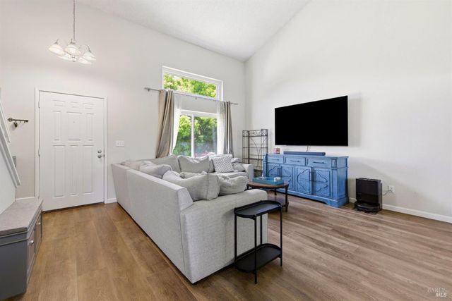 1306 Rebecca Dr, Suisun City, CA 94585