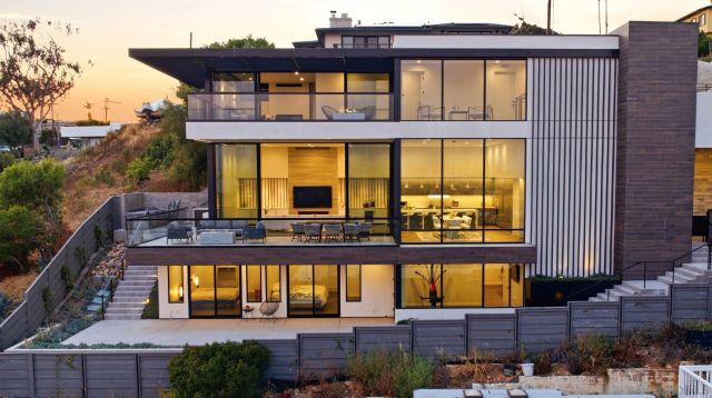 2035 Evergreen St, San Diego, CA 92106