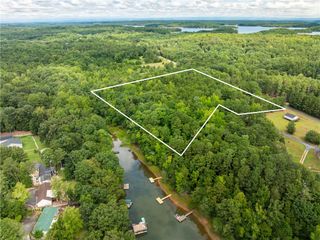 02 Pinetree Road, Townville, SC 29689
