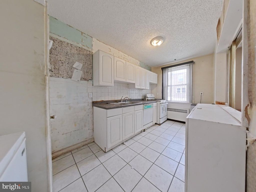 7529 RUGBY ST, Philadelphia, PA 19150 — photo 4