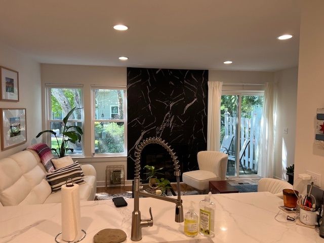 1056 Lakewood Circle, Carol Stream, IL 60188