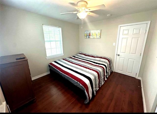 230 N Houston St, Aransas Pass, TX 78336