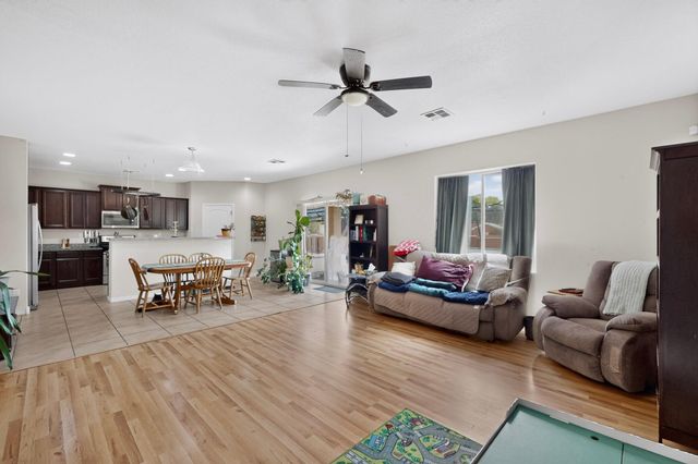 339 Manuel Sanchez Place SW, Albuquerque, NM 87105