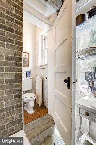 2 E HIGH ST, Lebanon, PA 17042