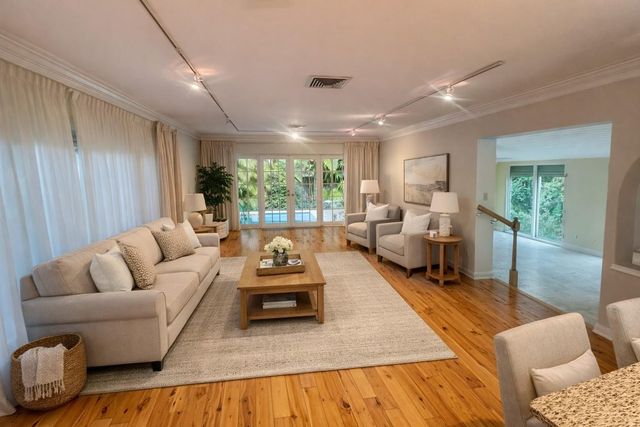 3100 NE 21st Street, Fort Lauderdale, FL 33305
