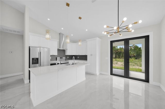 400 W 8th ST, Lehigh Acres, FL 33972