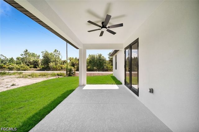 400 W 8th ST, Lehigh Acres, FL 33972