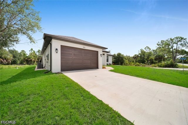 400 W 8th ST, Lehigh Acres, FL 33972