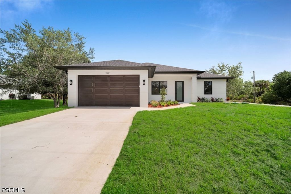 400 W 8th ST, Lehigh Acres, FL 33972