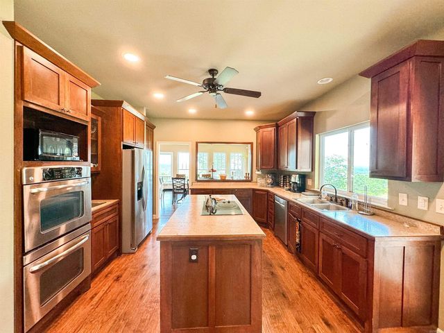 125 Gassaway, Searcy, AR 72143