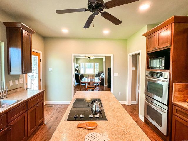 125 Gassaway, Searcy, AR 72143