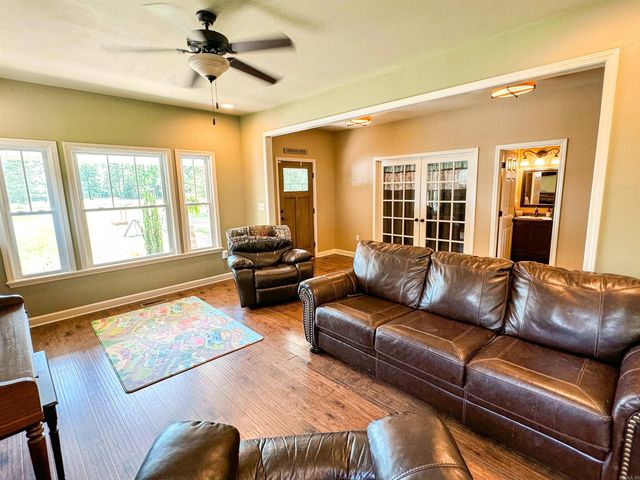 125 Gassaway, Searcy, AR 72143