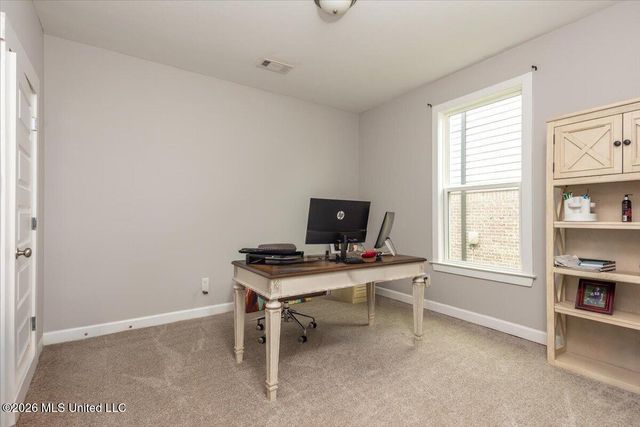 7207 Edgewater Drive, Olive Branch, MS 38654