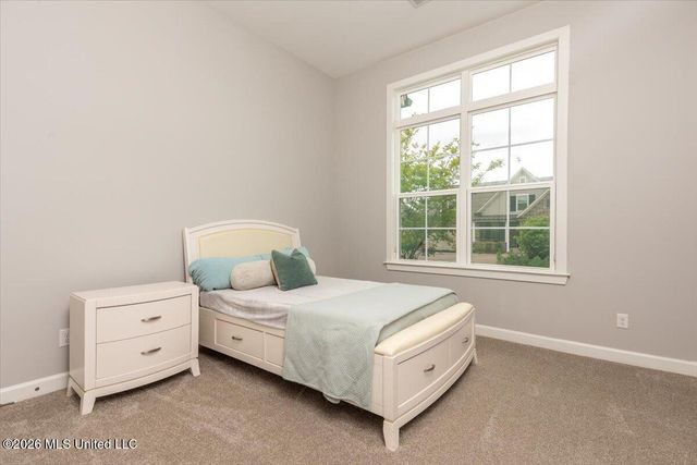7207 Edgewater Drive, Olive Branch, MS 38654