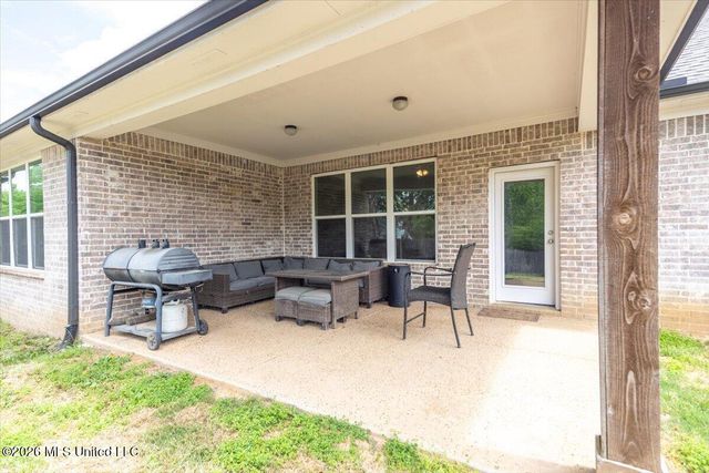 7207 Edgewater Drive, Olive Branch, MS 38654