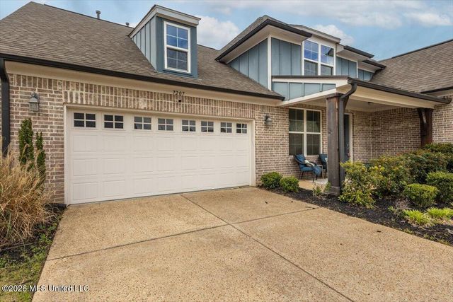 7207 Edgewater Drive, Olive Branch, MS 38654