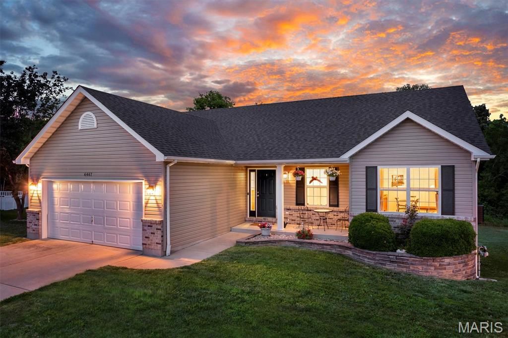 6461 Stallion Drive, Imperial, MO 63052