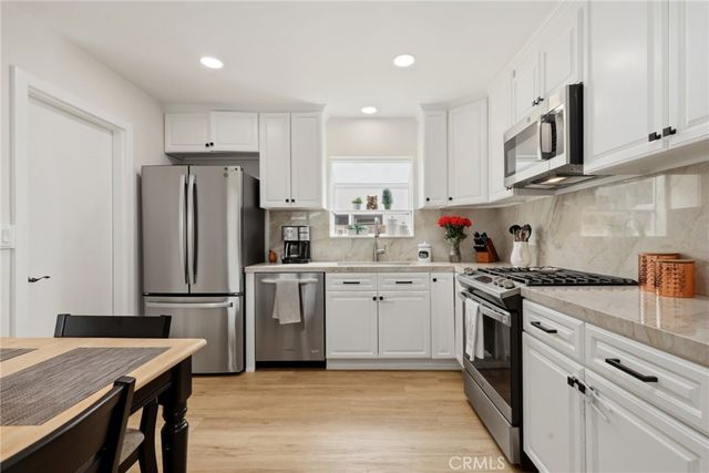 23045 El Caballo Street, Lake Forest, CA 92630