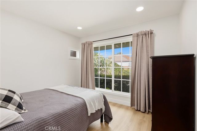 23045 El Caballo Street, Lake Forest, CA 92630