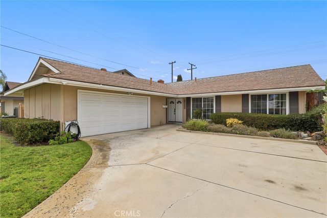 23045 El Caballo Street, Lake Forest, CA 92630