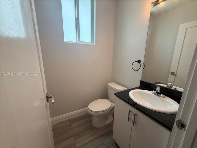 16 E Street 177 177, Hialeah, FL 33010