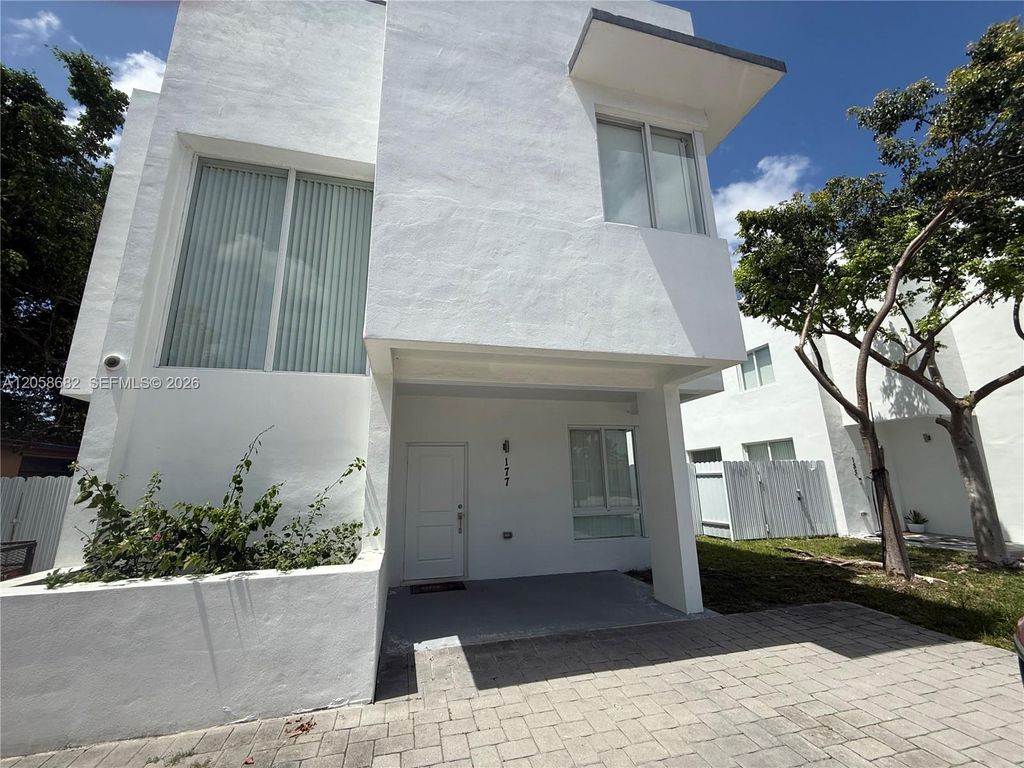 16 E Street 177 177, Hialeah, FL 33010