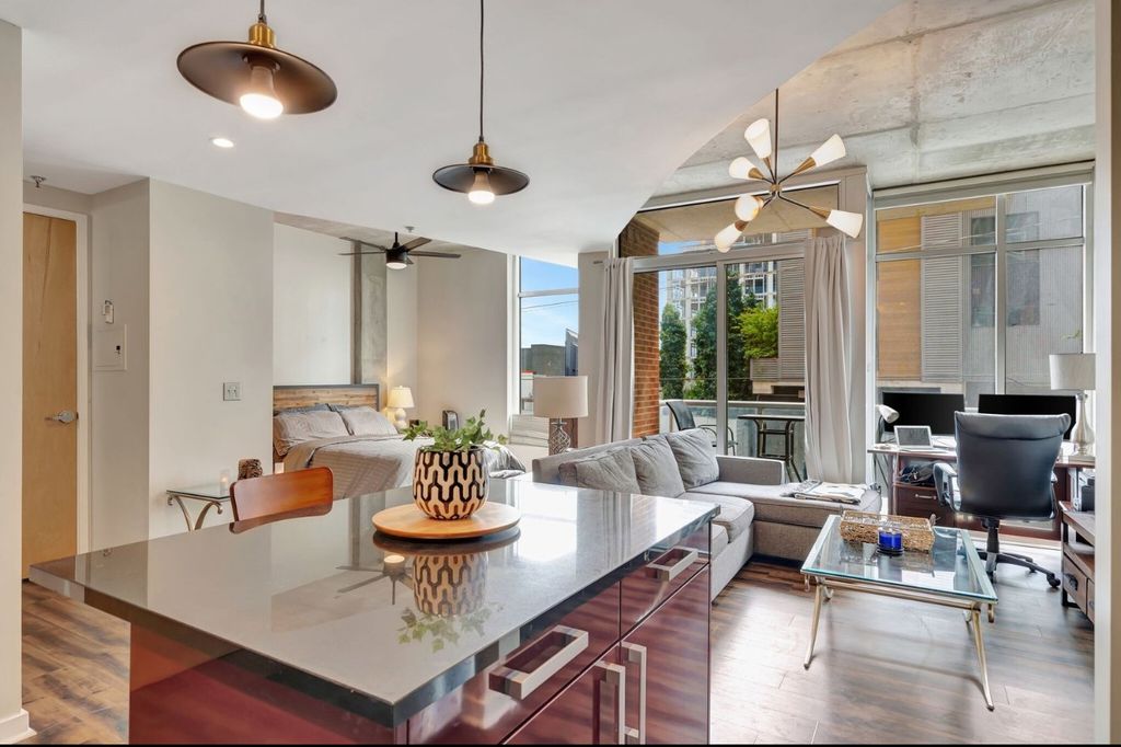 600 12th Ave S Apt 408, Nashville, TN 37203