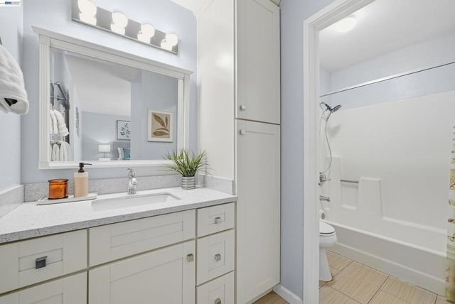 2523 Copa Del Oro Dr, Union City, CA 94587