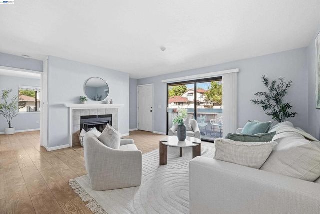 2523 Copa Del Oro Dr, Union City, CA 94587