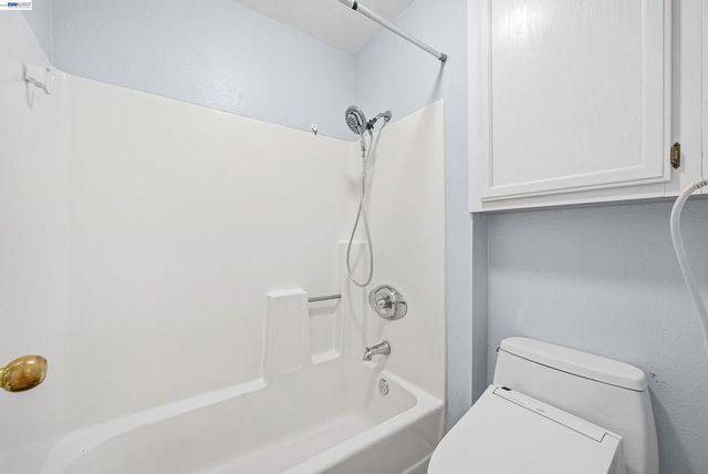 2523 Copa Del Oro Dr, Union City, CA 94587