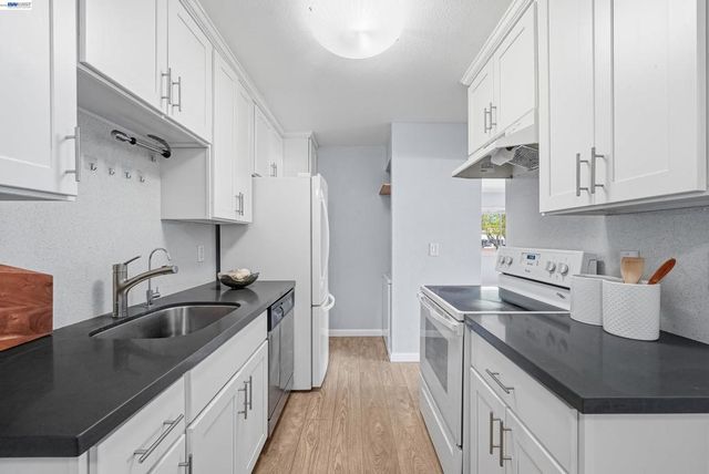 2523 Copa Del Oro Dr, Union City, CA 94587