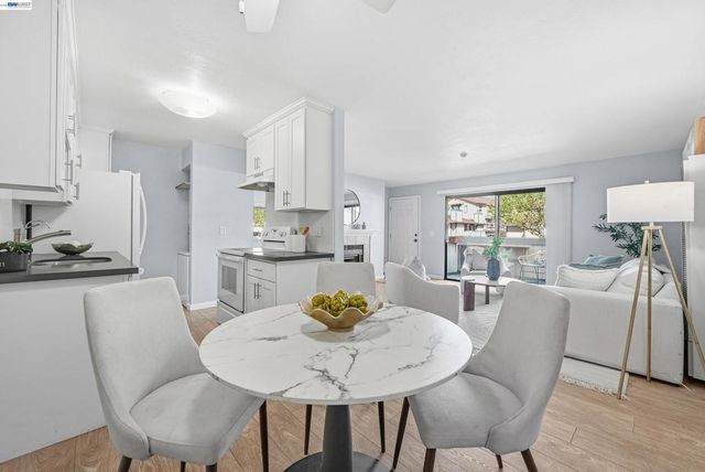 2523 Copa Del Oro Dr, Union City, CA 94587