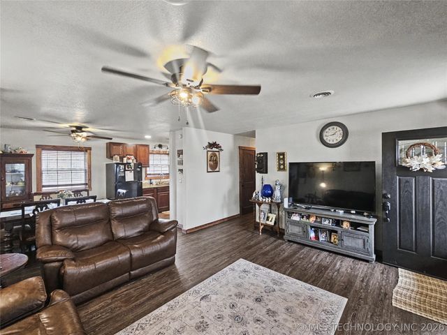 86311 Hwy 59, Stilwell, OK 74960