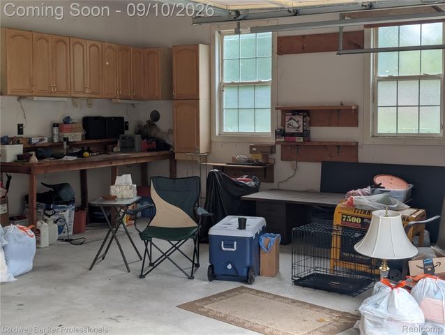 8146 Kimble Drive, Hamburg Township, MI 48169
