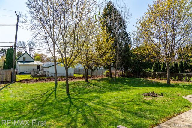 41 Beyne Street, Mt. Clemens, MI 48043