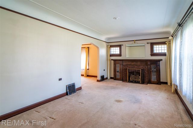 41 Beyne Street, Mt. Clemens, MI 48043