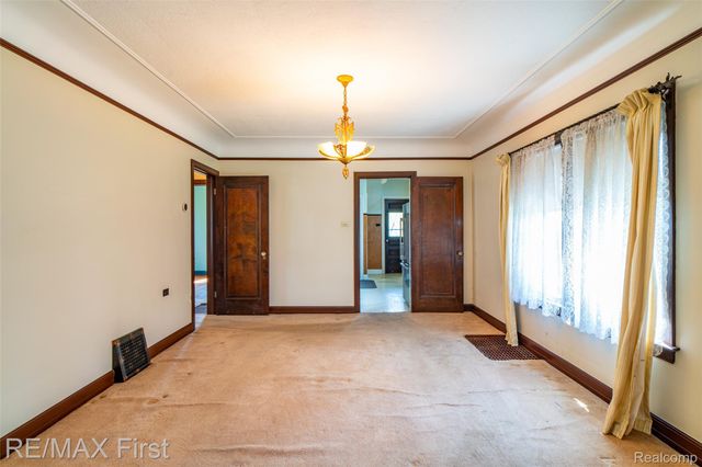 41 Beyne Street, Mt. Clemens, MI 48043