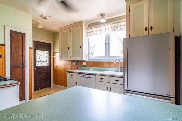 41 Beyne Street, Mt. Clemens, MI 48043