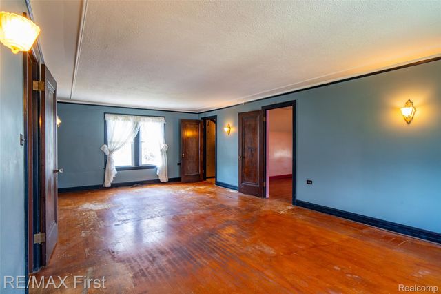 41 Beyne Street, Mt. Clemens, MI 48043