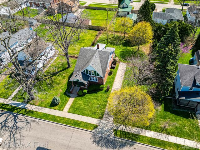 41 Beyne Street, Mt. Clemens, MI 48043