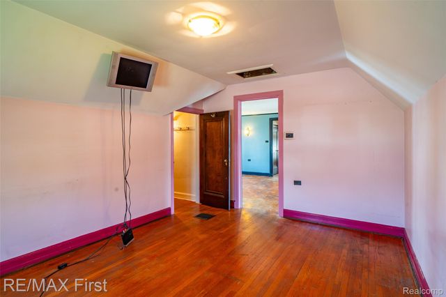 41 Beyne Street, Mt. Clemens, MI 48043